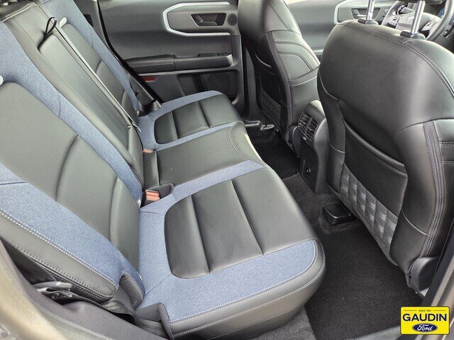 Certified 2025 Ford Bronco Sport Outer Banks w/ Outer Banks Tech Package+ AWD/4WD image 15