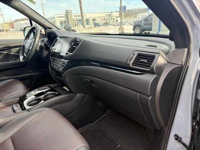 Used 2022 Honda Ridgeline Black Edition image 32