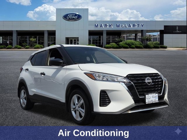 Used 2025 Nissan Kicks Play S FWD image 8