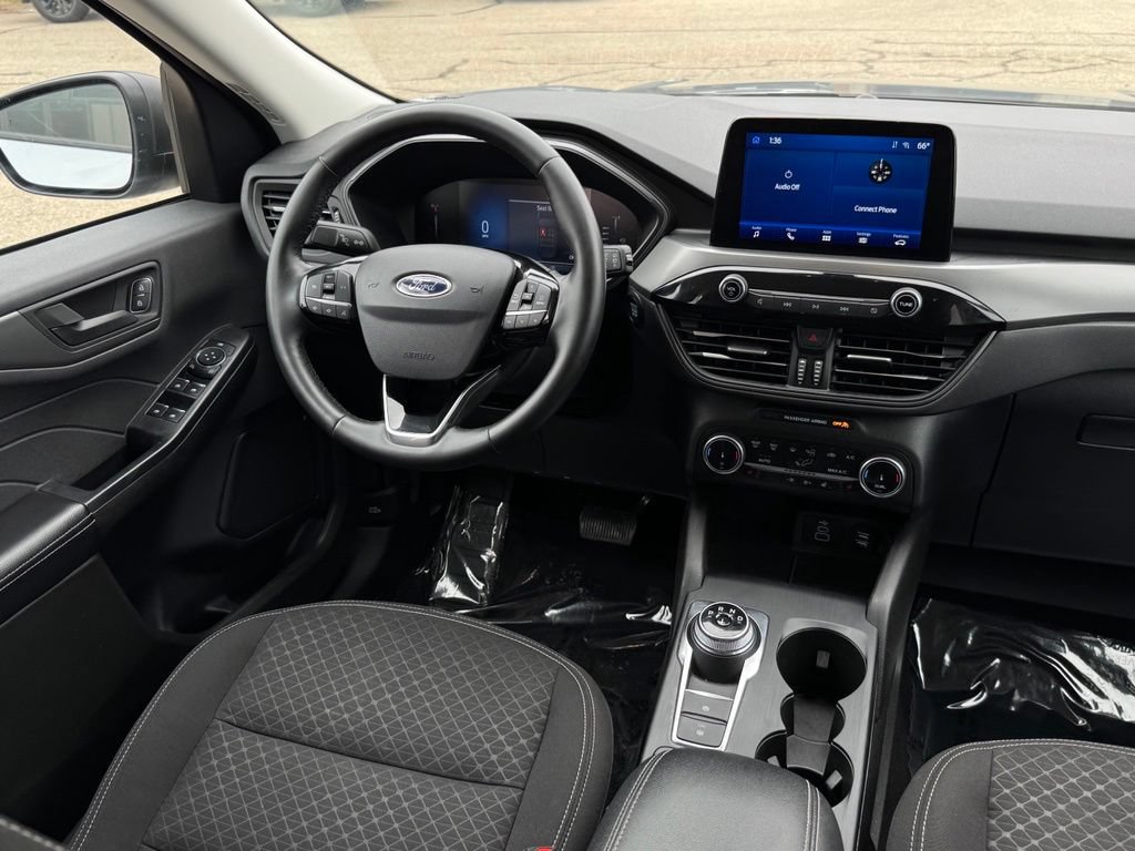 Certified 2024 Ford Escape Active AWD/4WD image 17