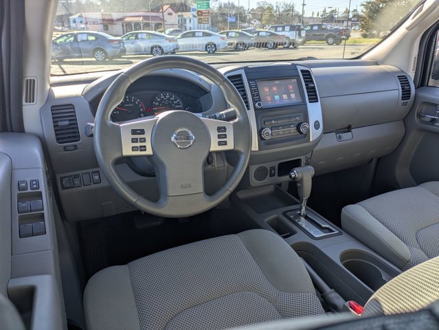Used 2019 Nissan Frontier SV image 29