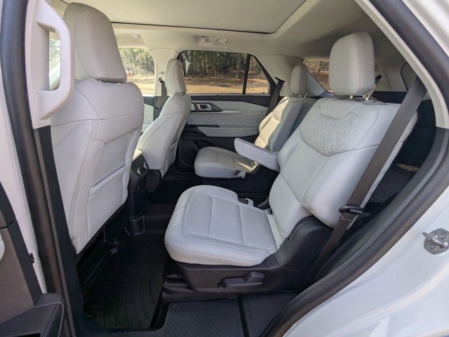 Certified 2025 Ford Explorer Platinum w/ Ultimate Package image 32