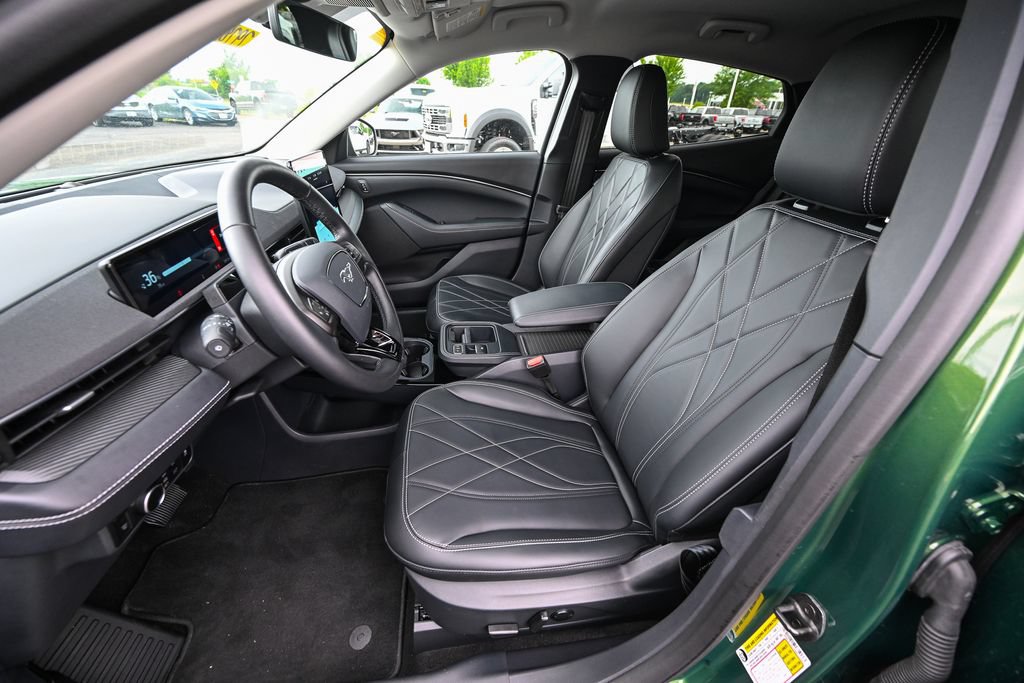 Certified 2025 Ford Mustang Mach-E Select w/ Comfort Package Lite AWD/4WD image 18