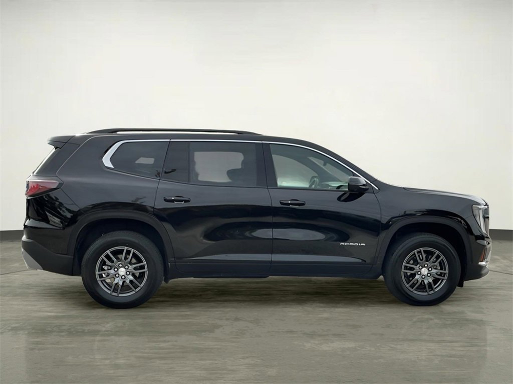 Used 2025 GMC Acadia Elevation image 11