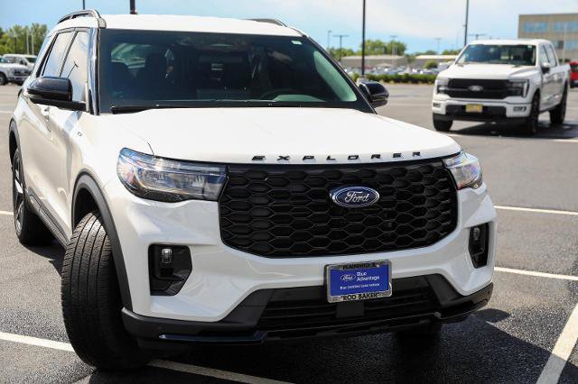 Certified 2025 Ford Explorer ST-Line w/ ST-Line Street Pack AWD/4WD image 4
