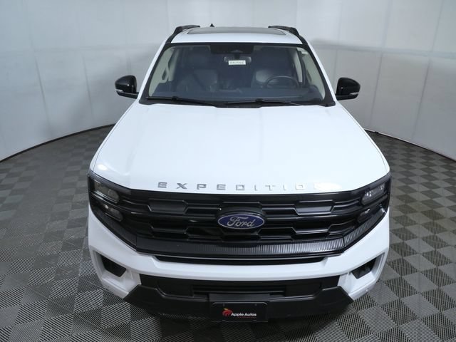 Certified 2025 Ford Expedition Max Active AWD/4WD image 3