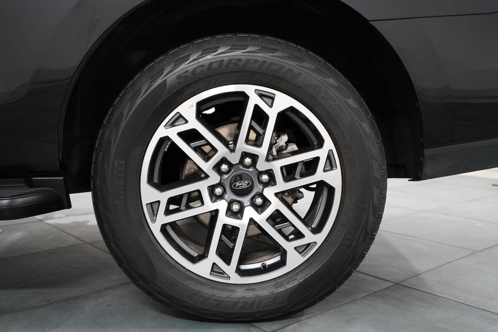 Certified 2025 Ford Expedition Active AWD/4WD image 37