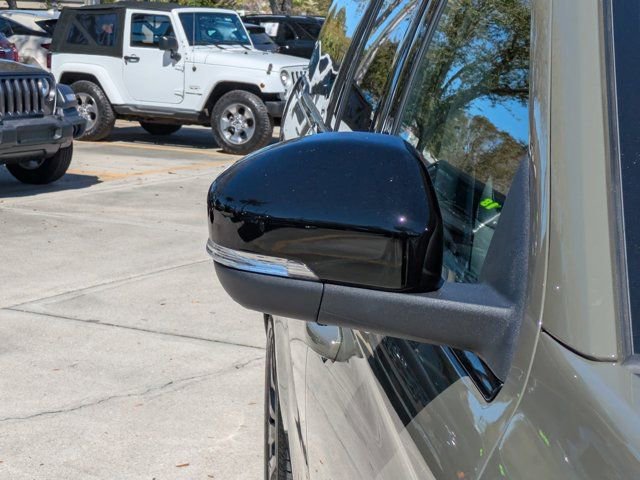 Certified 2025 Ford Expedition Max Platinum w/ Stealth Appearance Package image 10