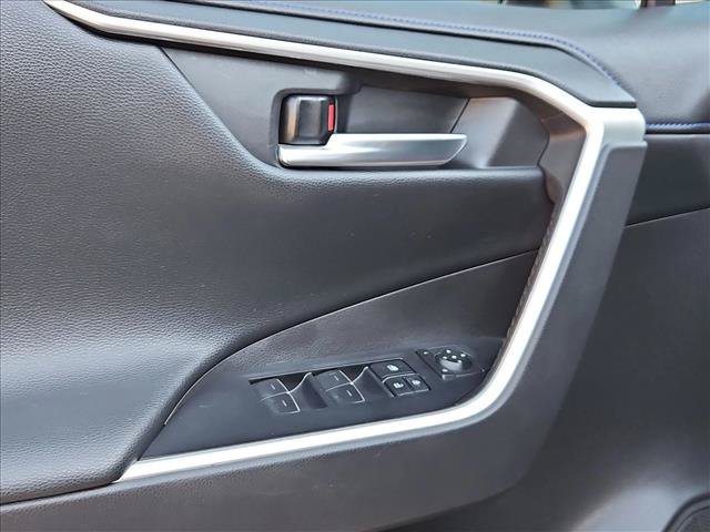 Used 2022 Toyota RAV4 XSE AWD/4WD image 24