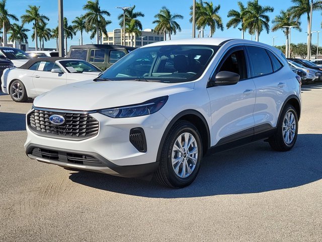 Certified 2024 Ford Escape Active w/ Tech Pack #1 image 3