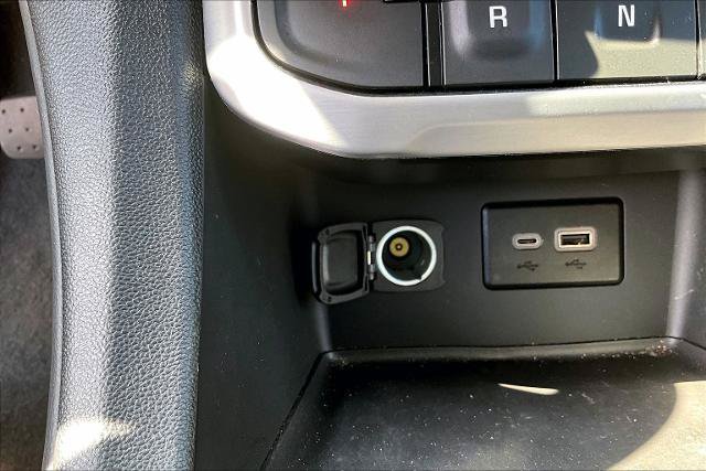 Used 2023 GMC Acadia SLE w/ LPO, Floor Liner Package FWD image 32