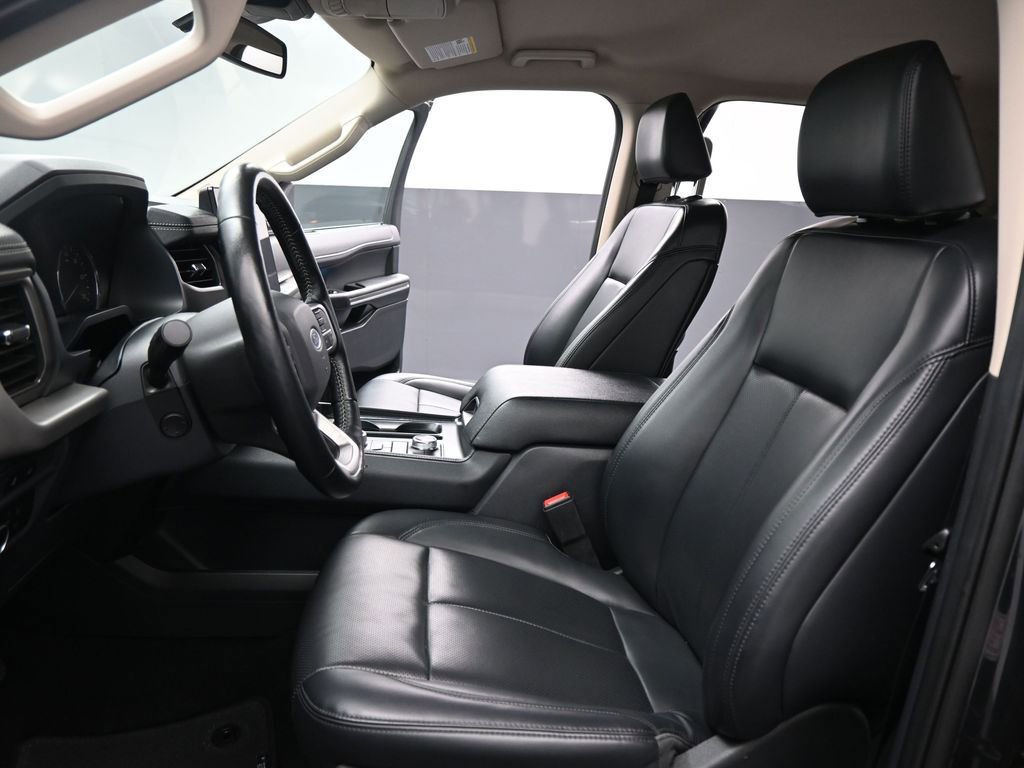 Certified 2024 Ford Expedition Max XLT image 10