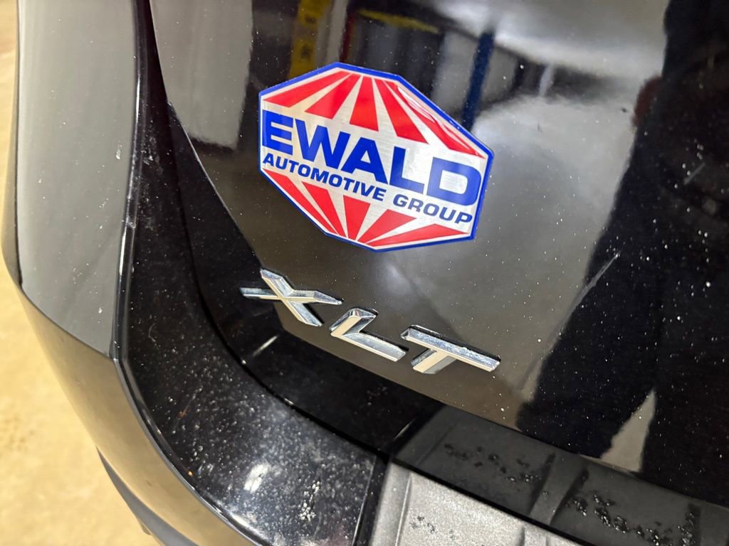 Certified 2022 Ford Explorer XLT w/ Equipment Group 202A image 27