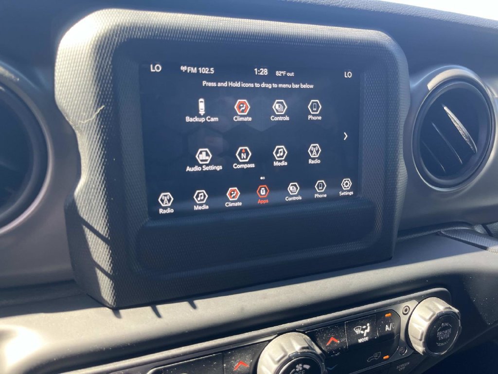 Used 2021 Jeep Wrangler Sport AWD/4WD image 16