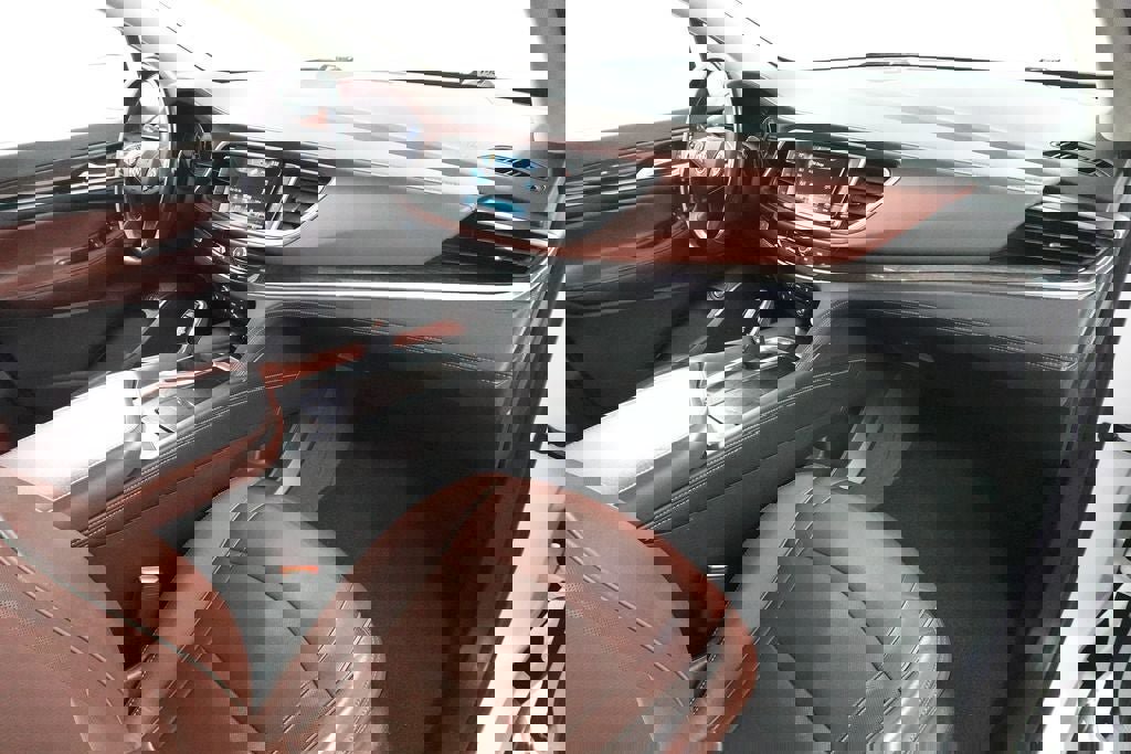 Used 2018 Buick Enclave Avenir w/ Avenir Technology Package AWD/4WD image 37