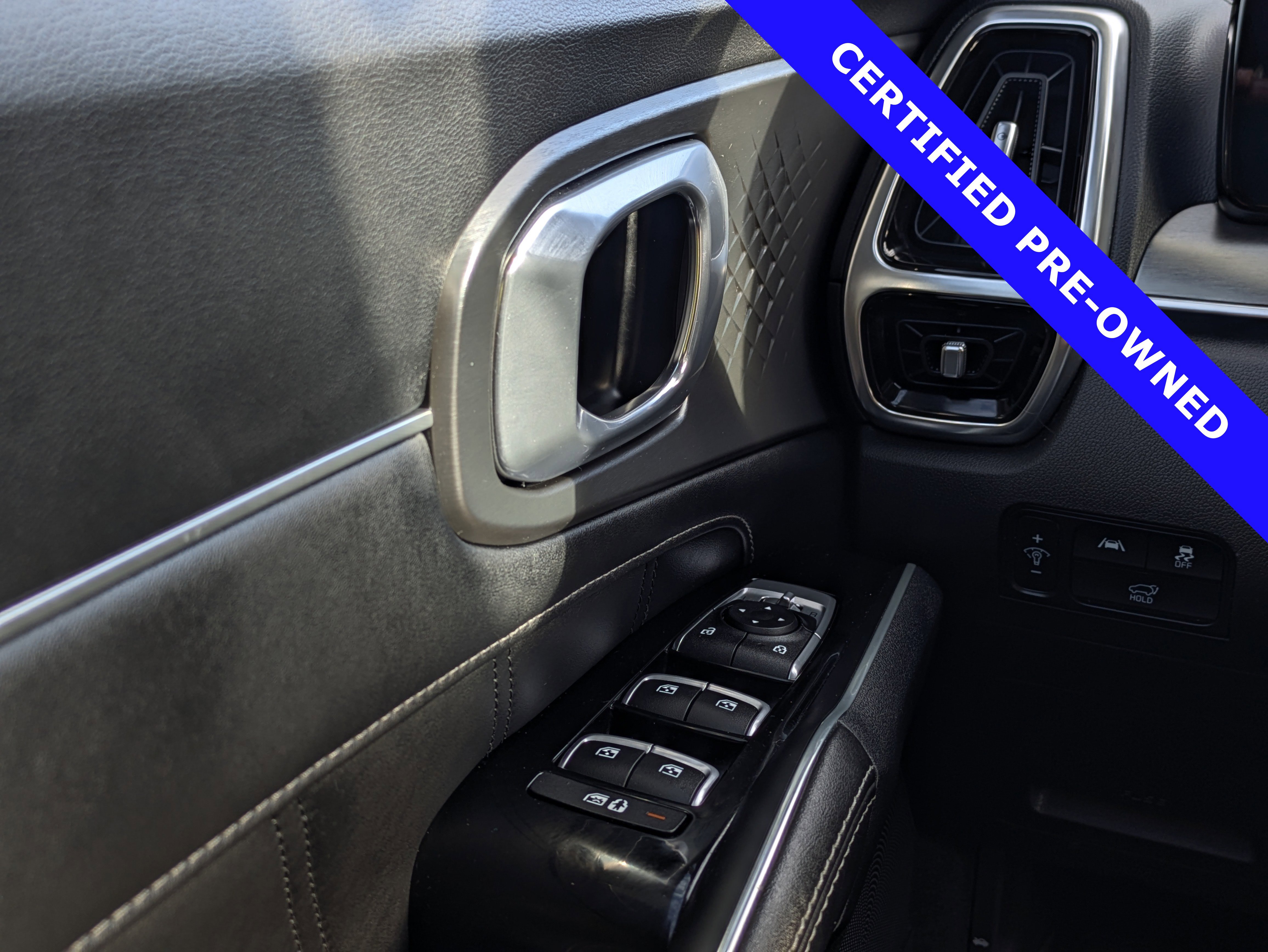 Used 2022 Kia Sorento SX image 25