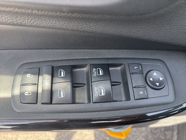 Used 2019 Jeep Cherokee Altitude image 14