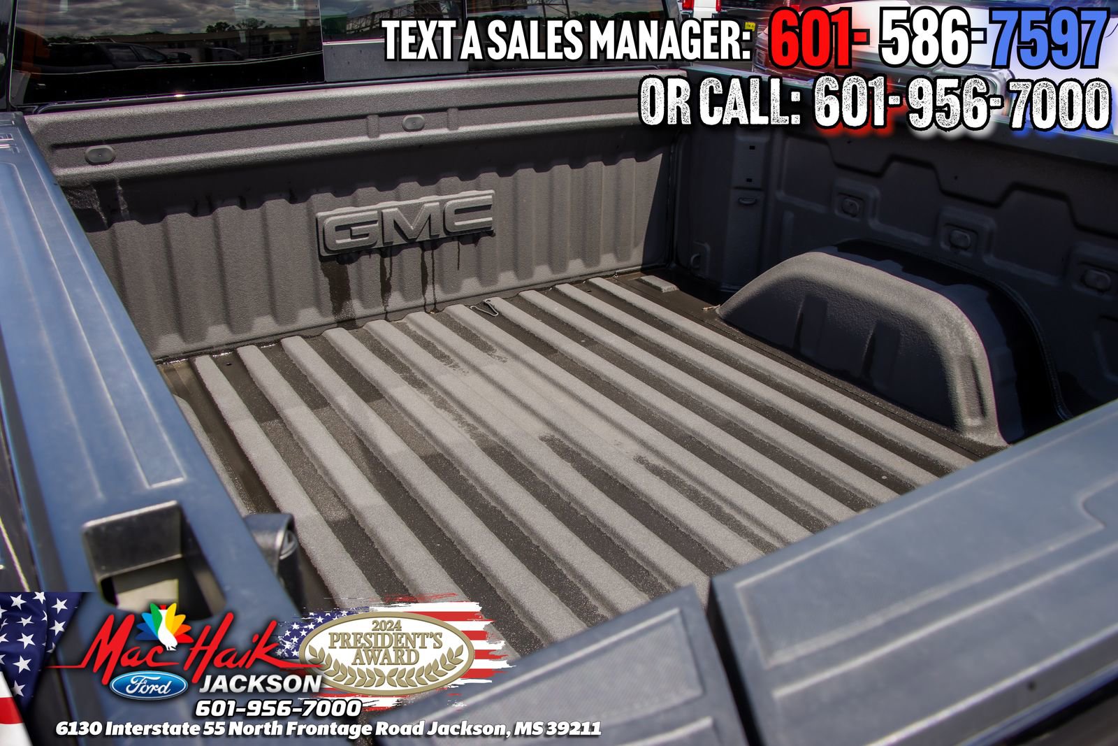 Used 2025 GMC Sierra 1500 SLT w/ SLT Premium Plus Package AWD/4WD image 7