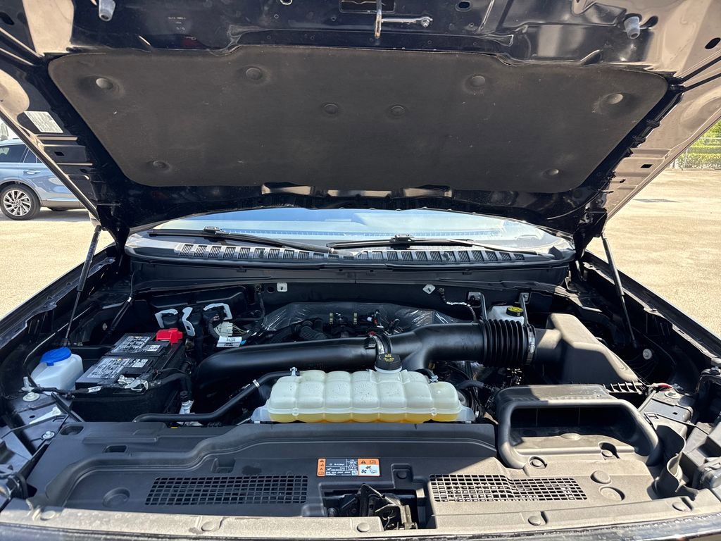 Certified 2025 Ford Expedition Max Active RWD image 32