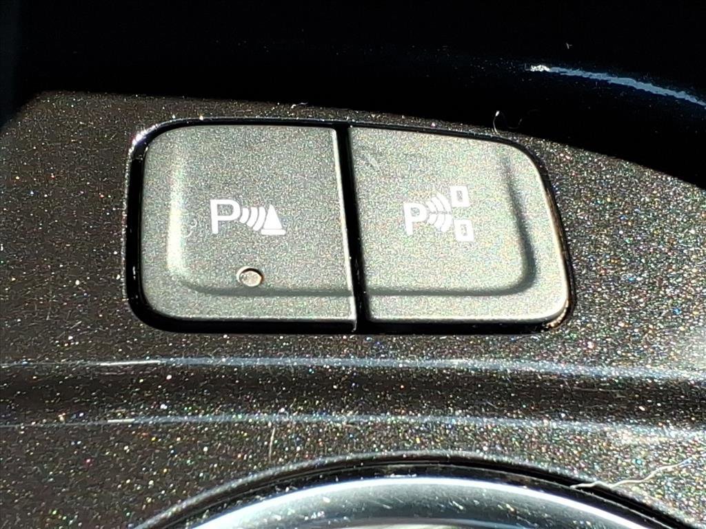 Used 2024 Chevrolet Equinox Premier image 24