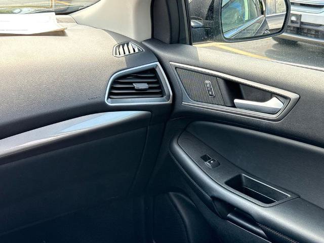 Certified 2024 Ford Edge SEL w/ Convenience Package AWD/4WD image 15