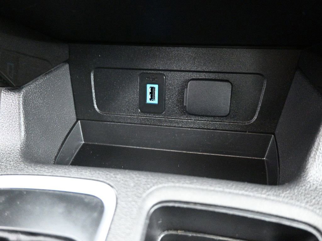 Certified 2019 Ford Escape SE image 46