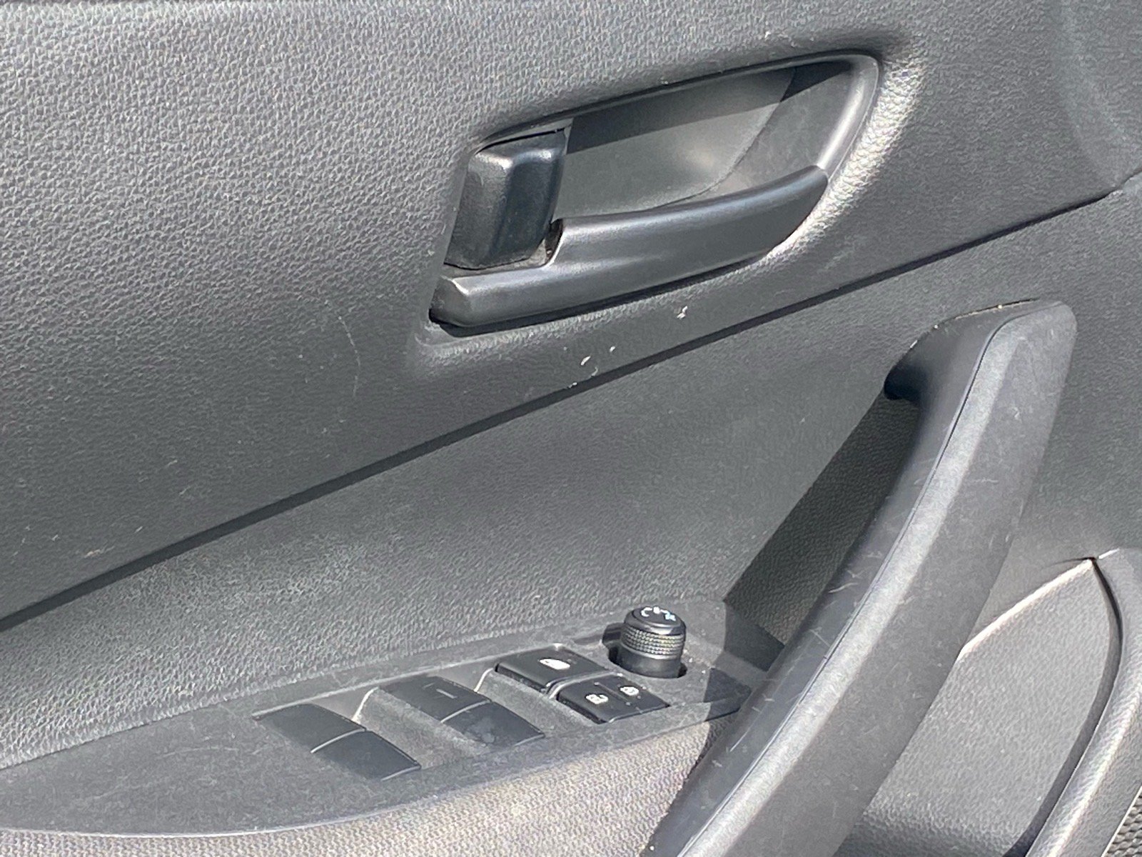 Used 2024 Toyota Corolla LE FWD image 16