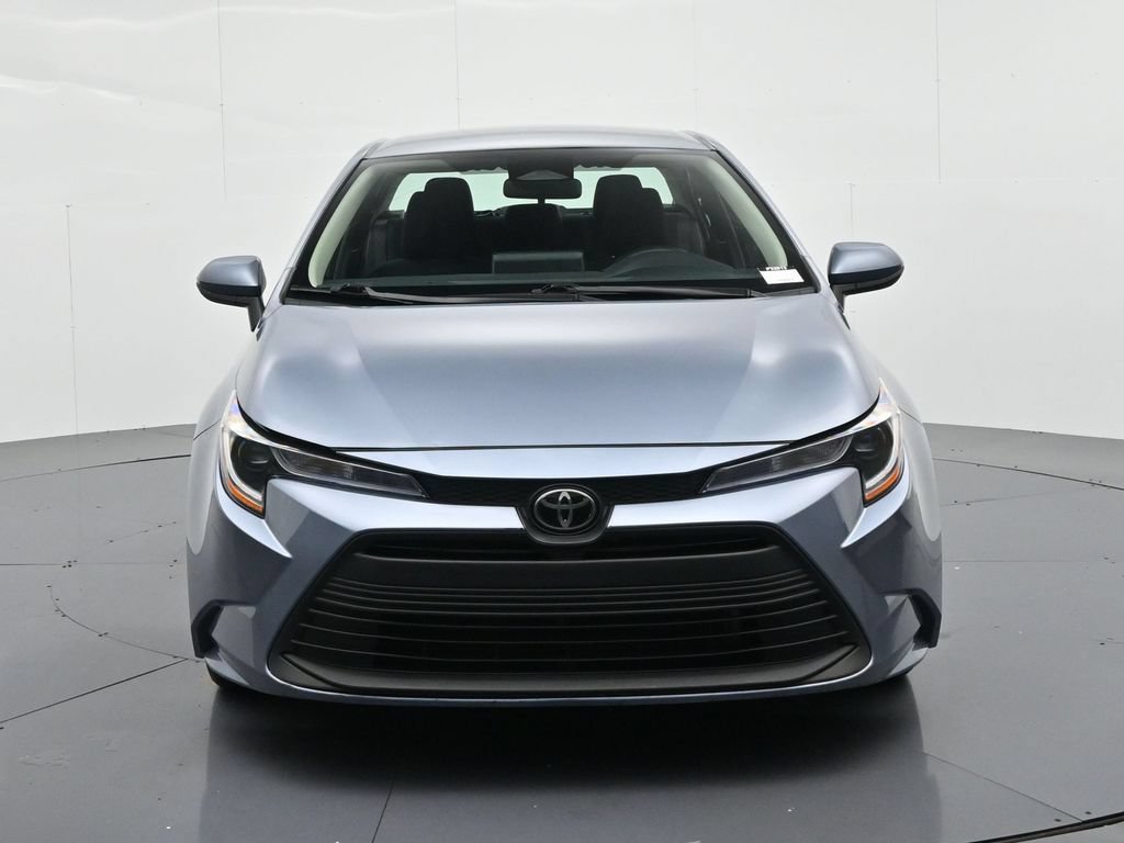 Used 2024 Toyota Corolla LE FWD image 3