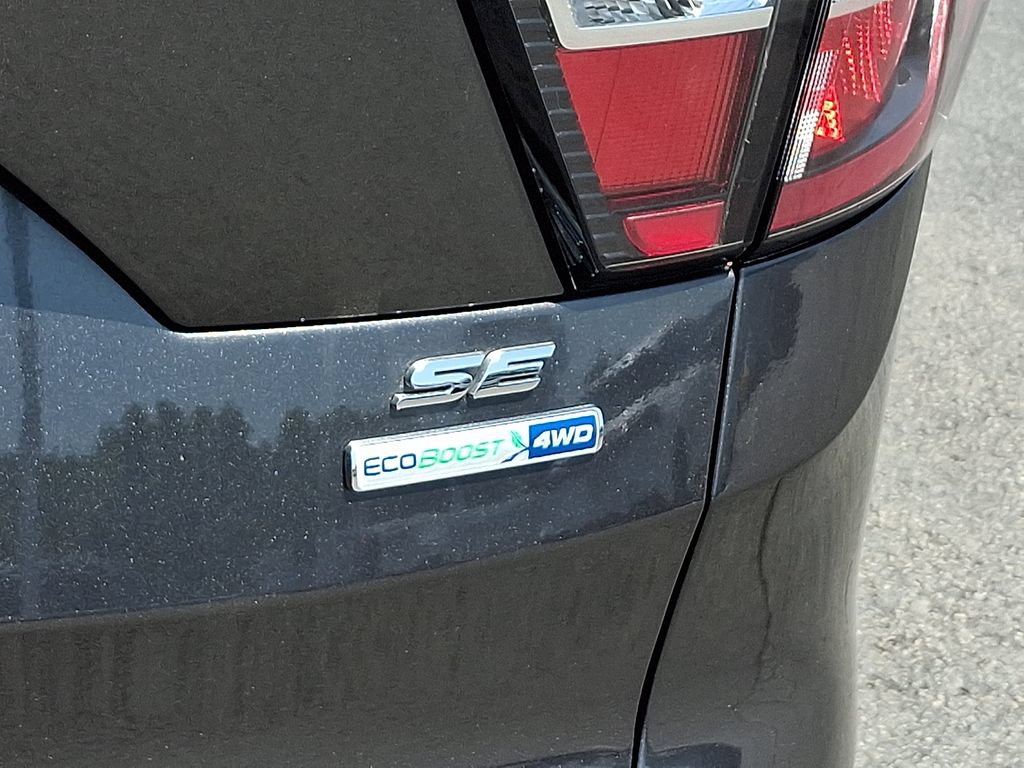 Certified 2017 Ford Escape SE AWD/4WD image 29