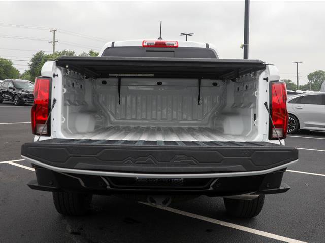 Used 2026 Chevrolet Colorado W/T AWD/4WD image 14