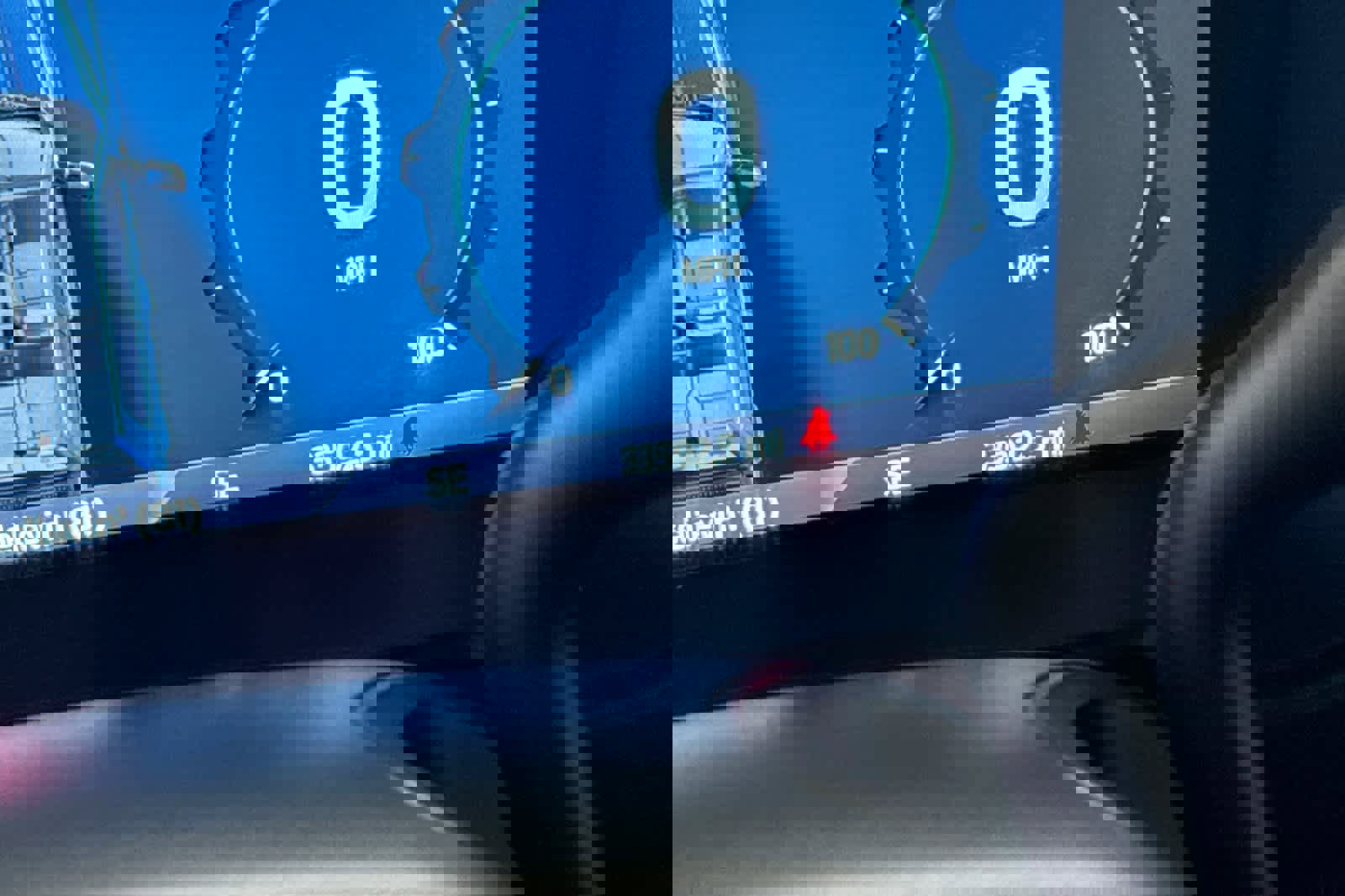 Certified 2024 Ford F350 Lariat w/ Black Appearance Package image 23