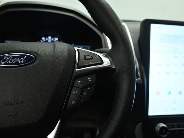 Certified 2023 Ford Edge Titanium w/ Equipment Group 301A image 33