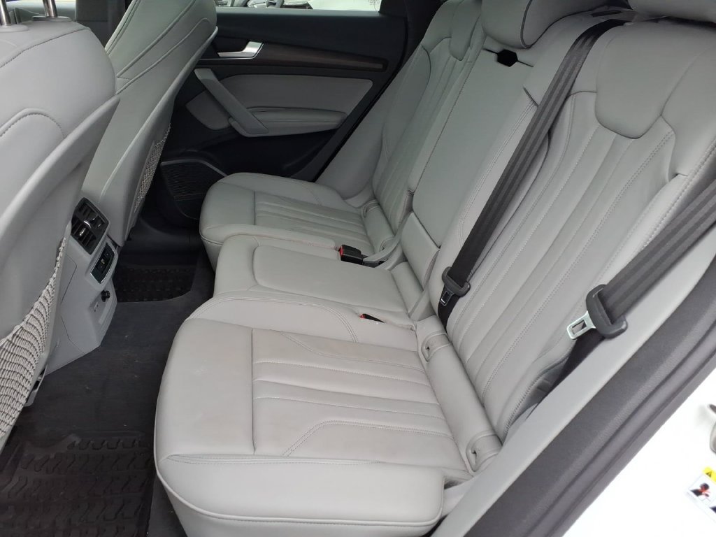 Used 2023 Audi Q5 2.0T Premium Plus w/ Premium Plus Package AWD/4WD image 17