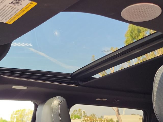 Certified 2022 Ford F150 Lariat w/ Equipment Group 502A High image 19