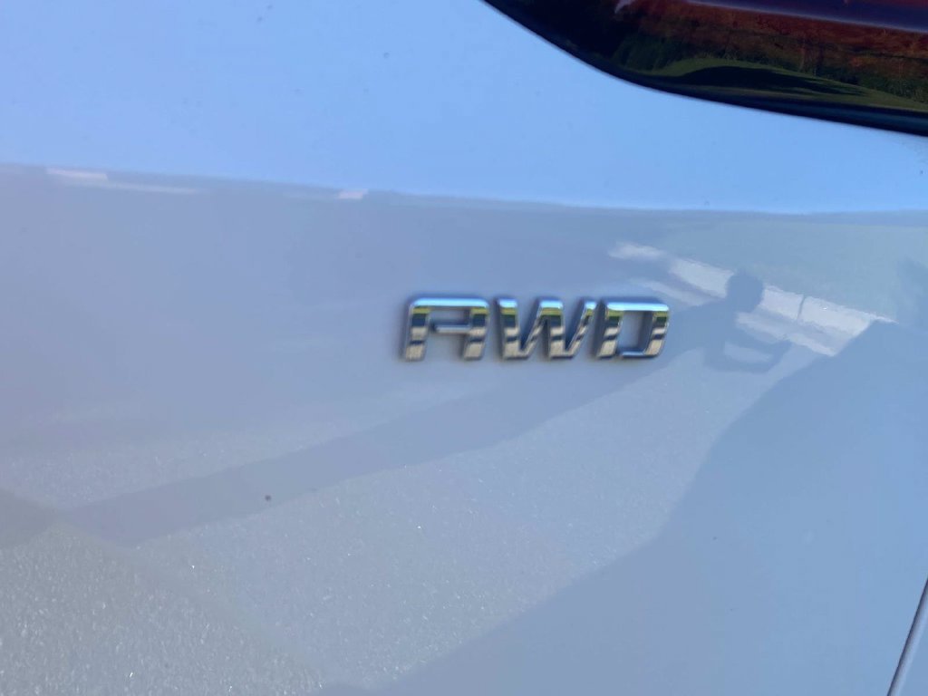 Used 2025 Chevrolet Blazer EV LT AWD/4WD image 6