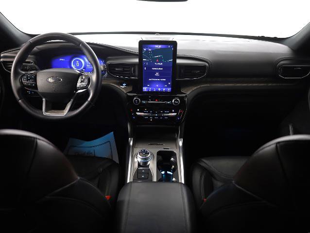 Certified 2021 Ford Explorer Platinum w/ Equipment Group 601A image 14