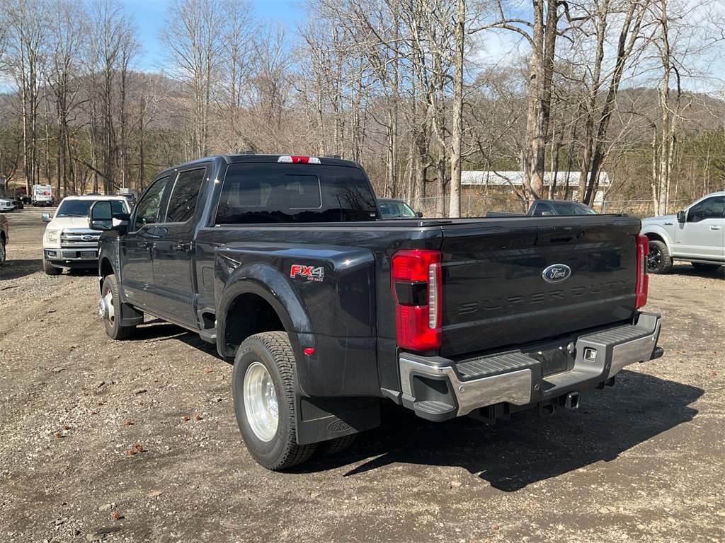 Certified 2024 Ford F350 Lariat w/ Lariat Ultimate Package image 5