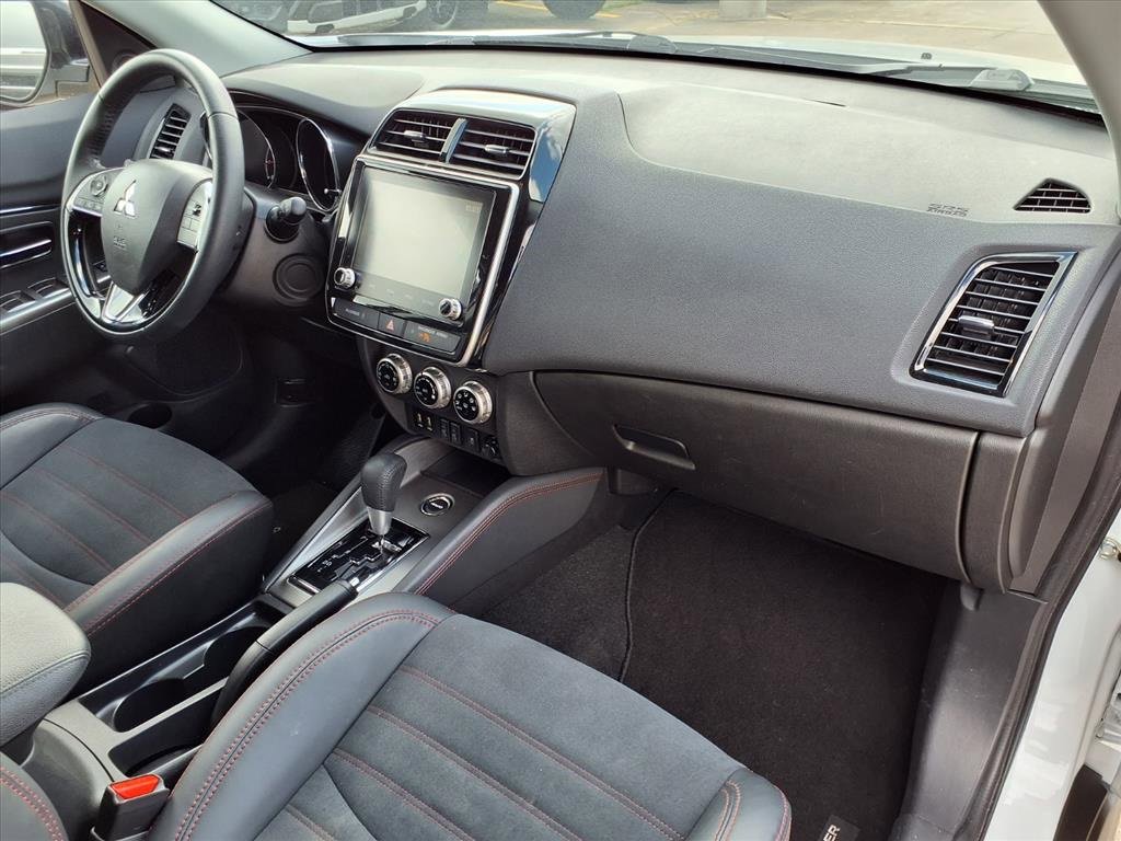 Used 2023 Mitsubishi Outlander Sport ES image 28