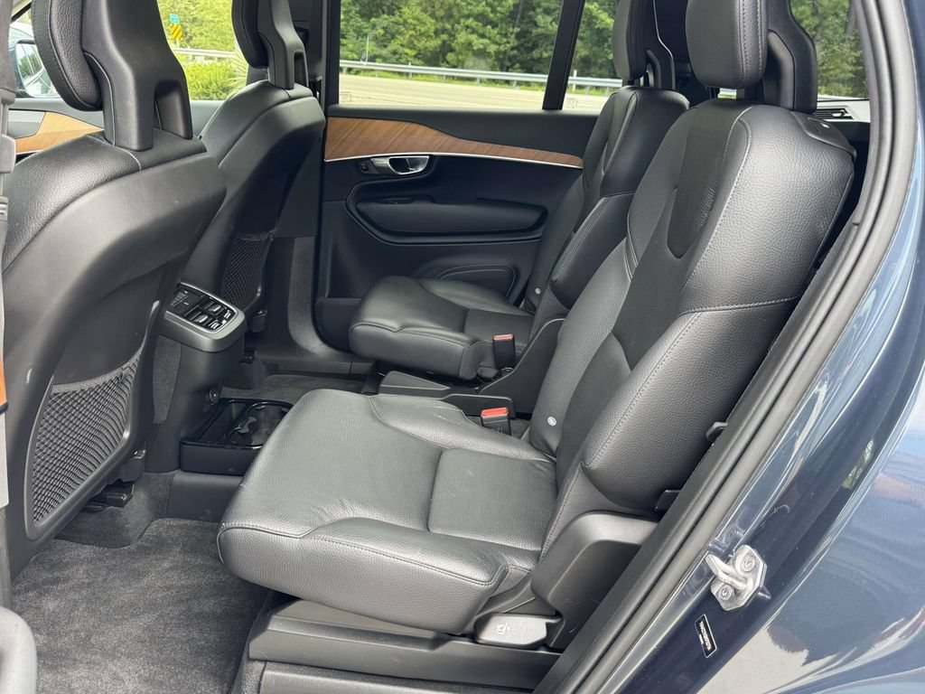Used 2022 Volvo XC90 T6 Momentum w/ Advanced Package AWD/4WD image 18