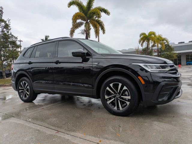 Used 2022 Volkswagen Tiguan S image 7
