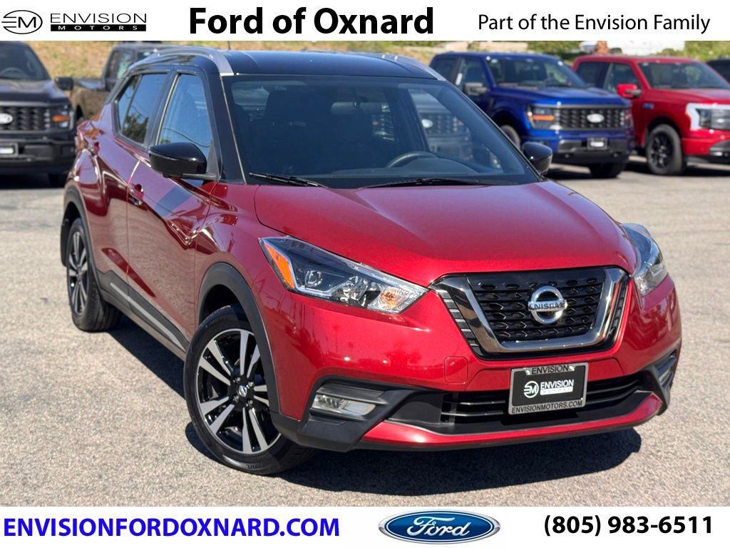 Used 2019 Nissan Kicks SR image 1