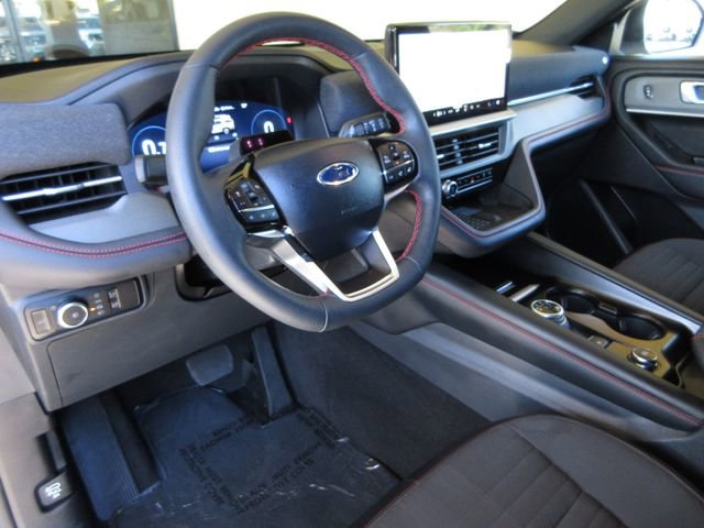 Certified 2025 Ford Explorer ST-Line w/ Premium Package image 13