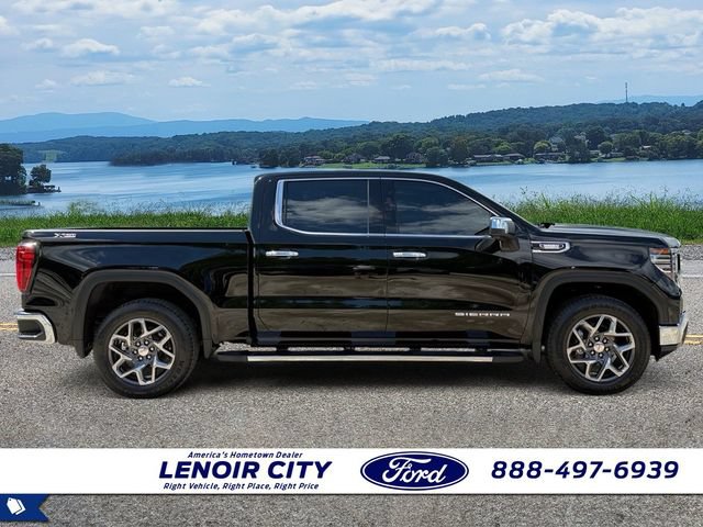 Used 2023 GMC Sierra 1500 SLT w/ SLT Premium Package AWD/4WD image 2