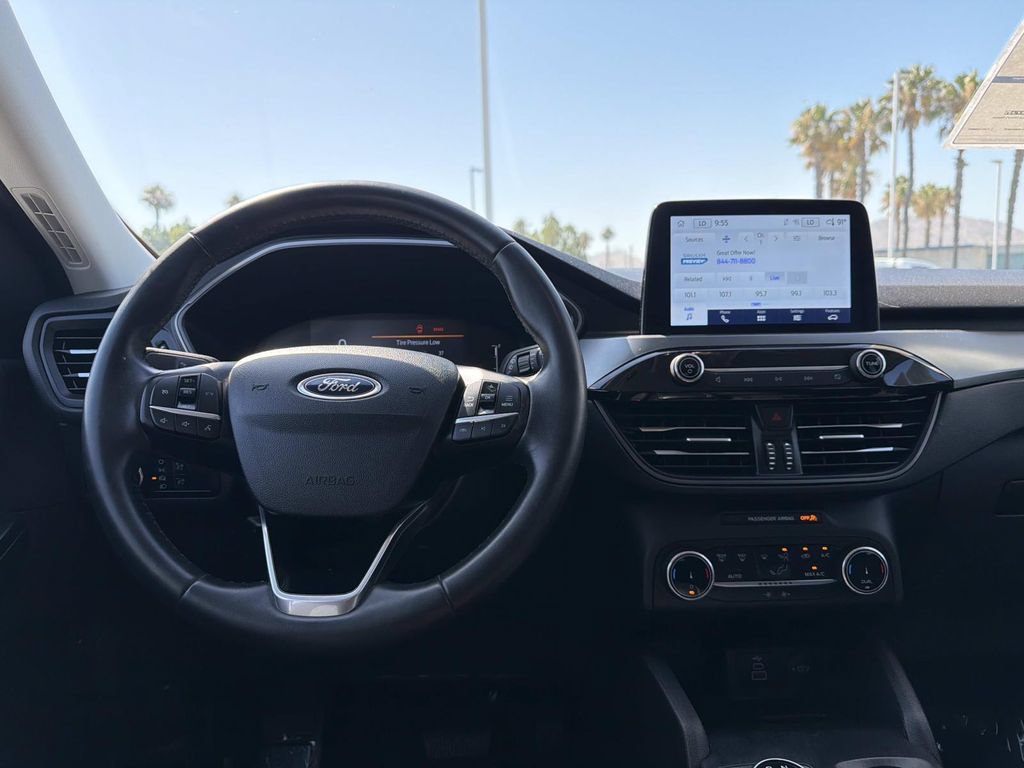 Certified 2024 Ford Escape Active FWD image 11