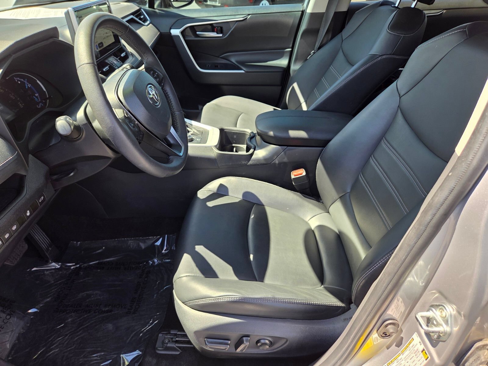 Used 2024 Toyota RAV4 XLE Premium w/ Weather Package AWD/4WD image 10