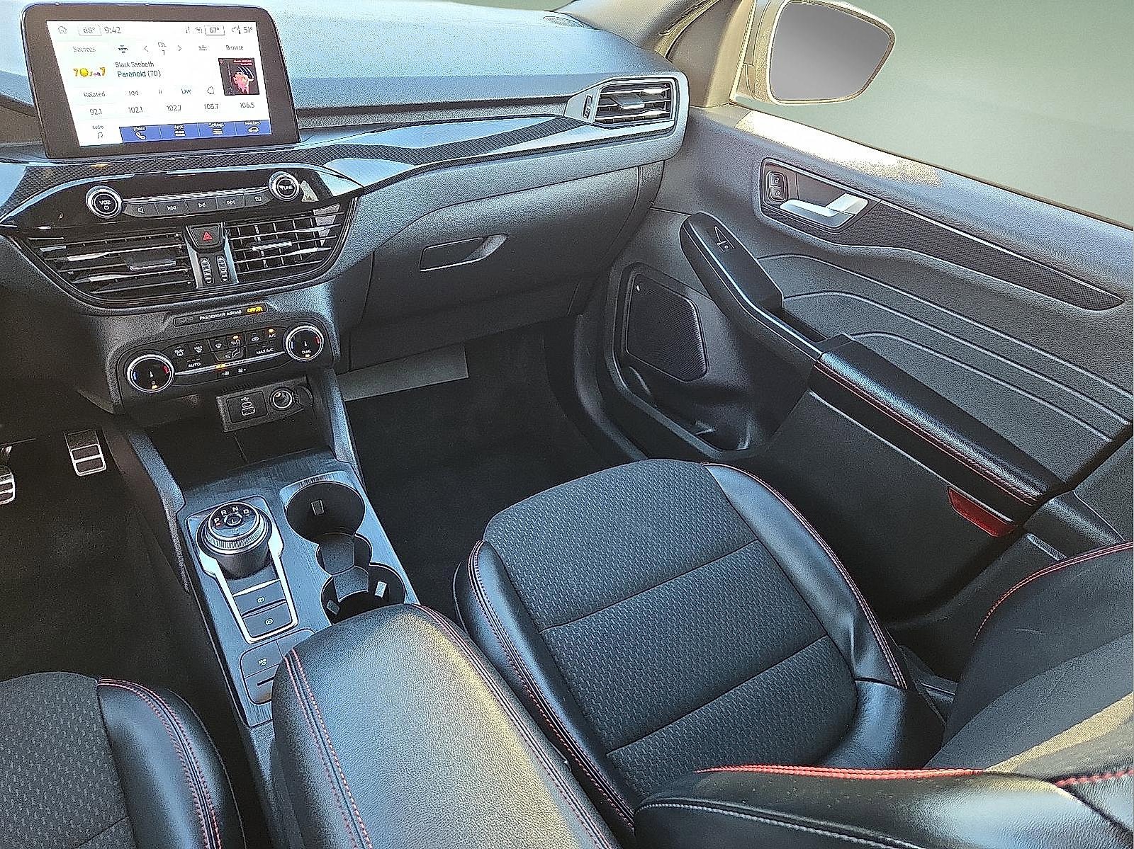 Certified 2024 Ford Escape ST-Line image 12