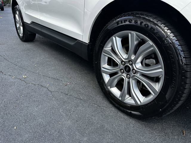 Certified 2023 Ford Edge Titanium AWD/4WD image 11