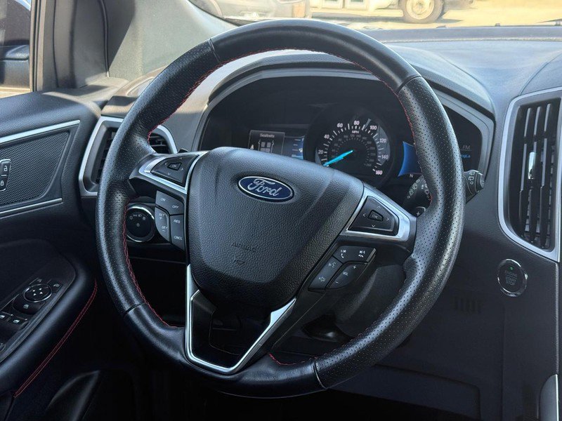 Certified 2022 Ford Edge ST-Line w/ Class II Trailer Tow Package AWD/4WD image 16
