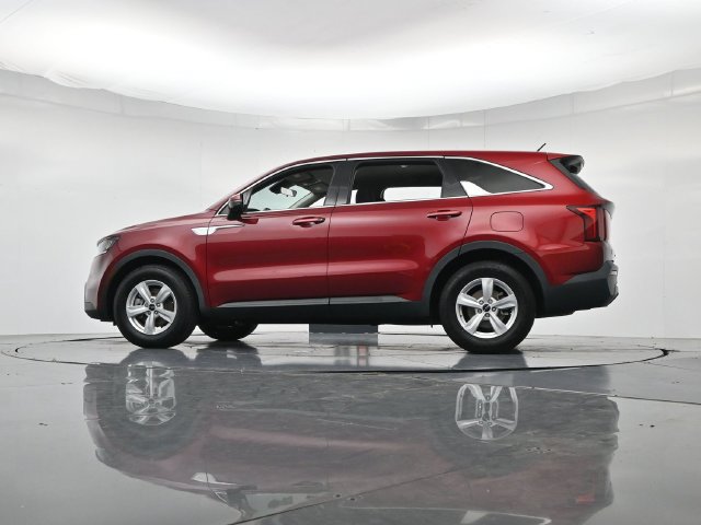 Used 2022 Kia Sorento LX FWD image 39