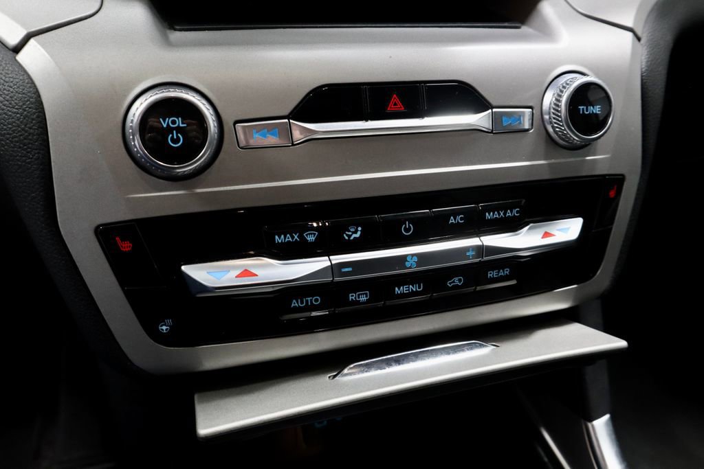 Certified 2023 Ford Explorer XLT w/ Equipment Group 202A image 34